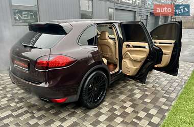 Позашляховик / Кросовер Porsche Cayenne 2013 в 