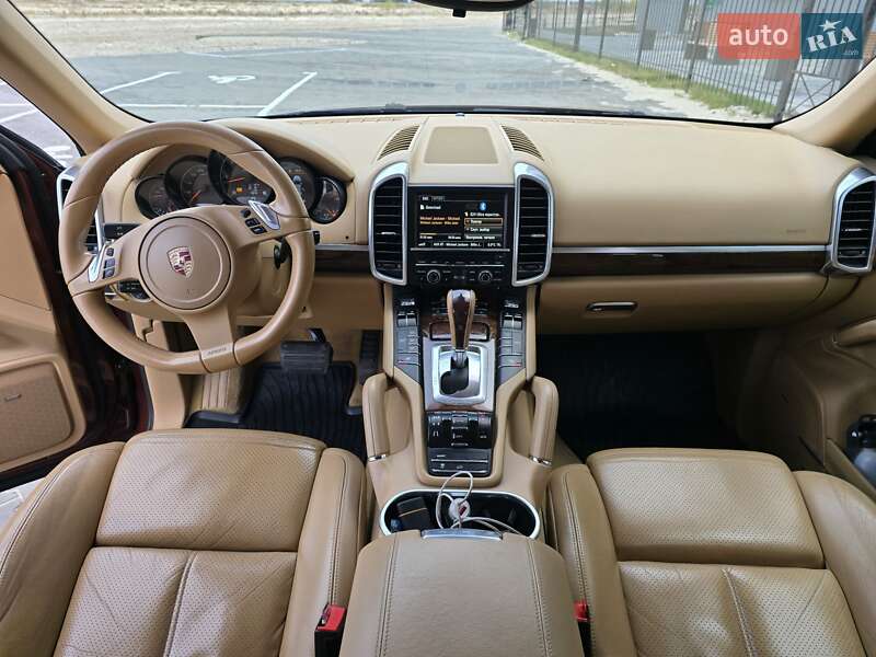 Позашляховик / Кросовер Porsche Cayenne 2011 в Черкасах фото 2 Позашляховик / Кросовер Porsche Cayenne 2011 в Черкасах