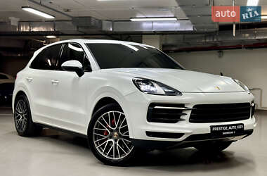 Позашляховик / Кросовер Porsche Cayenne 2019 в Києві