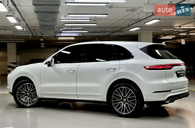 Позашляховик / Кросовер Porsche Cayenne 2019 в Києві