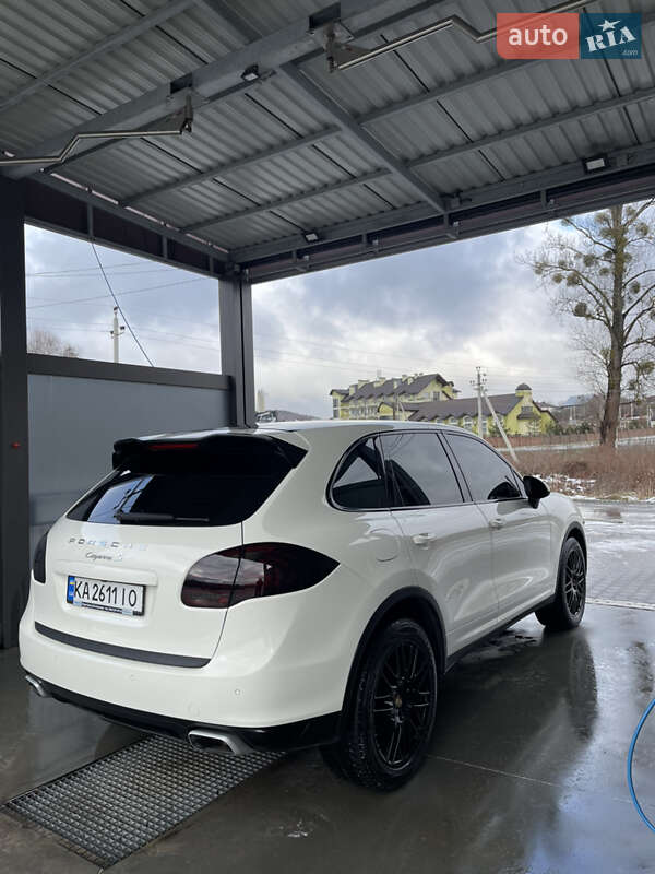 Внедорожник / Кроссовер Porsche Cayenne 2010 в Львове