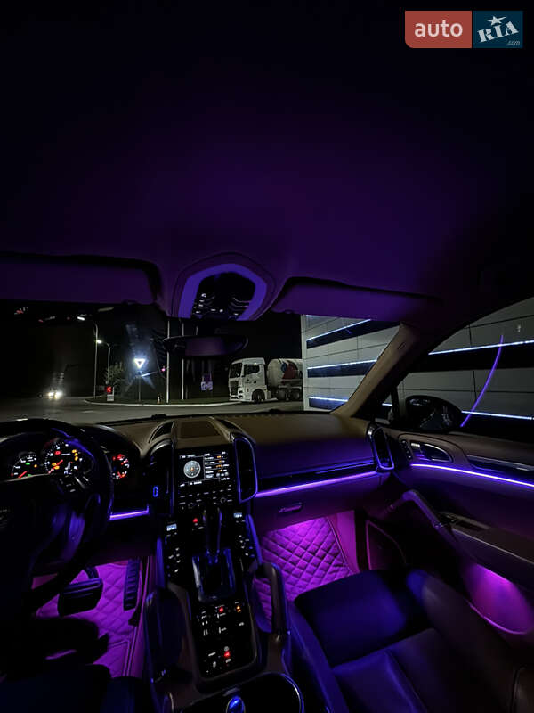 Внедорожник / Кроссовер Porsche Cayenne 2010 в Львове
