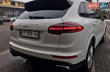 Внедорожник / Кроссовер Porsche Cayenne 2017 в Коломые