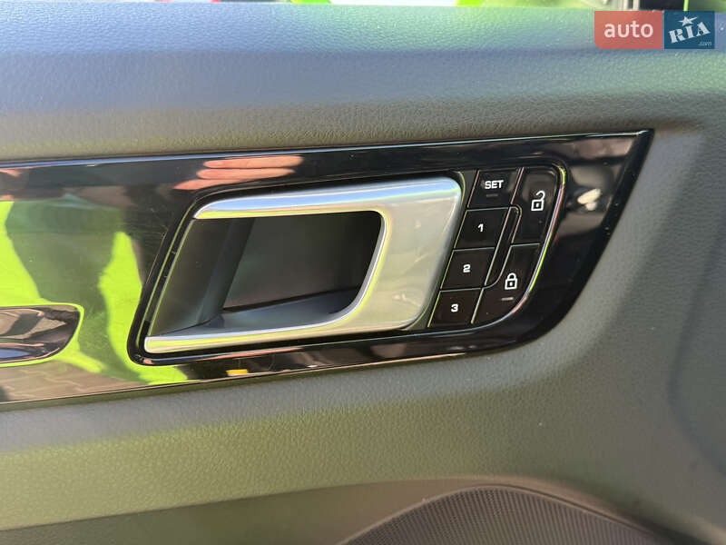 Внедорожник / Кроссовер Porsche Cayenne 2019 в Одессе фото 13 Внедорожник / Кроссовер Porsche Cayenne 2019 в Одессе