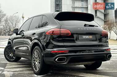 Позашляховик / Кросовер Porsche Cayenne 2016 в Києві