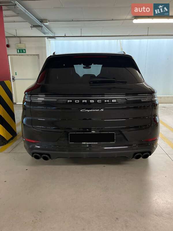 Позашляховик / Кросовер Porsche Cayenne 2023 в Києві
