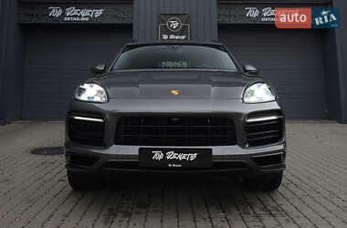 Внедорожник / Кроссовер Porsche Cayenne 2022 в 