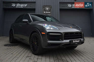 Внедорожник / Кроссовер Porsche Cayenne 2022 в 