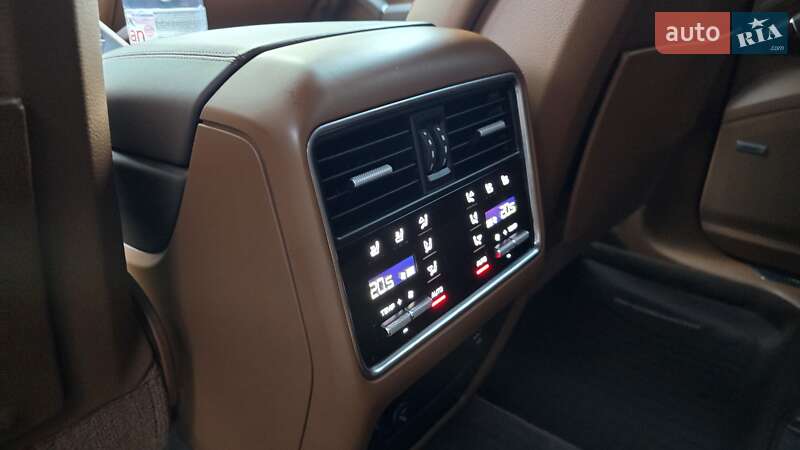 Внедорожник / Кроссовер Porsche Cayenne 2019 в Хмельницком
