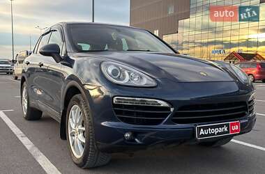Внедорожник / Кроссовер Porsche Cayenne 2012 в 