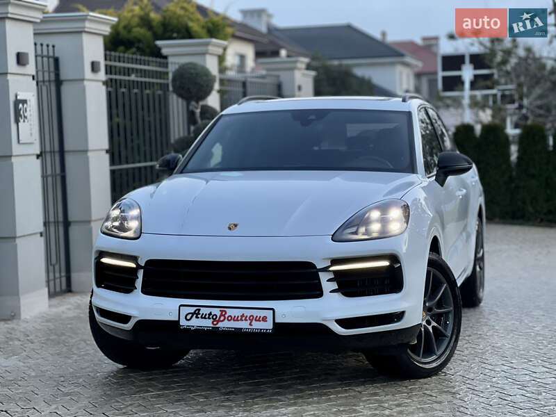 Позашляховик / Кросовер Porsche Cayenne 2018 в Одесі