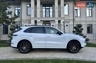 Позашляховик / Кросовер Porsche Cayenne 2018 в Одесі