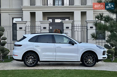 Позашляховик / Кросовер Porsche Cayenne 2018 в Одесі