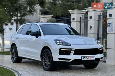 Позашляховик / Кросовер Porsche Cayenne 2018 в Одесі