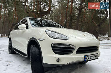 Внедорожник / Кроссовер Porsche Cayenne 2011 в Киеве