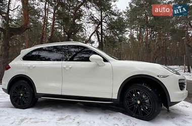 Внедорожник / Кроссовер Porsche Cayenne 2011 в Киеве