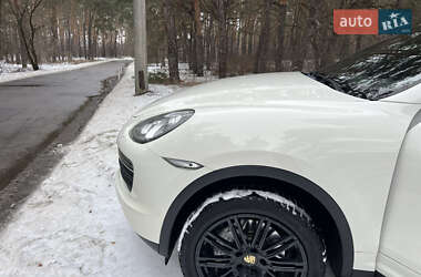 Внедорожник / Кроссовер Porsche Cayenne 2011 в Киеве