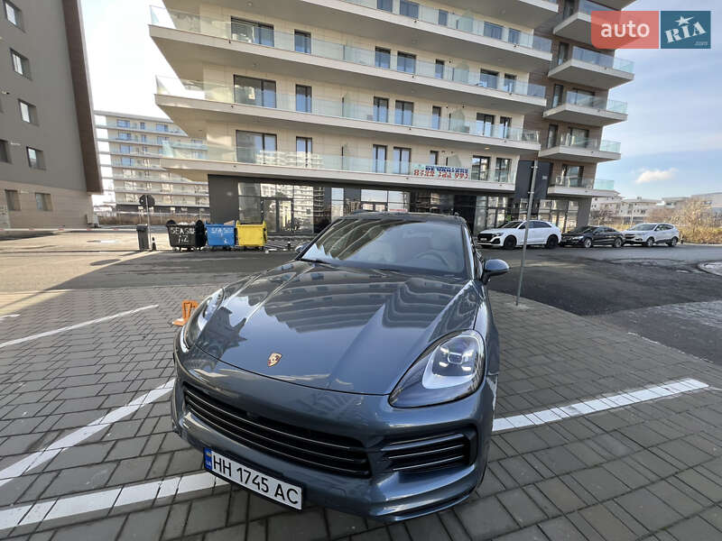 Внедорожник / Кроссовер Porsche Cayenne 2018 в Одессе