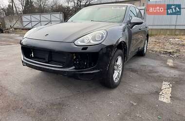 Позашляховик / Кросовер Porsche Cayenne 2016 в 