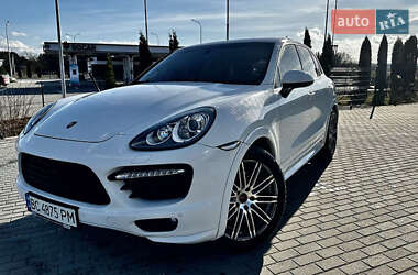 Позашляховик / Кросовер Porsche Cayenne 2011 в Львові