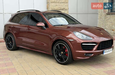 Позашляховик / Кросовер Porsche Cayenne 2012 в Києві