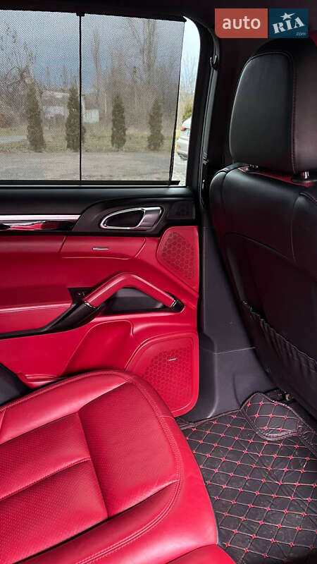 Внедорожник / Кроссовер Porsche Cayenne 2017 в Звенигородке фото 16 Внедорожник / Кроссовер Porsche Cayenne 2017 в Звенигородке