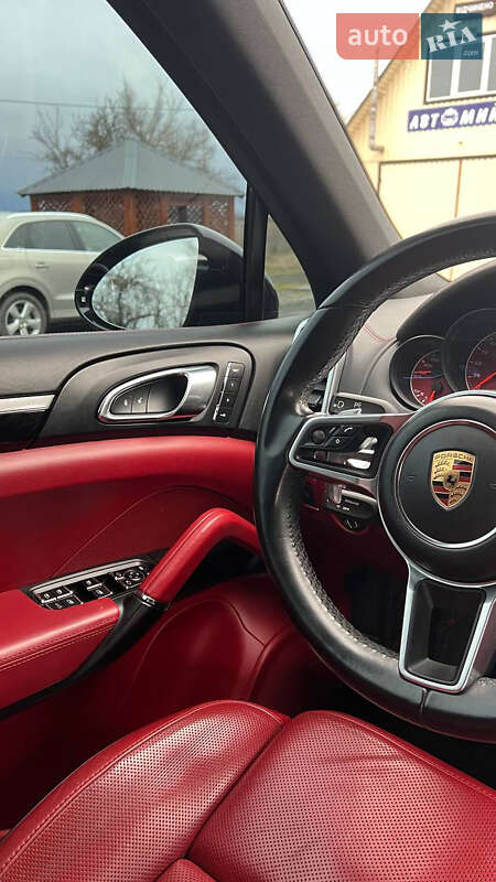 Внедорожник / Кроссовер Porsche Cayenne 2017 в Звенигородке фото 20 Внедорожник / Кроссовер Porsche Cayenne 2017 в Звенигородке
