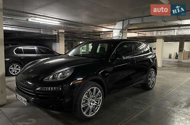 Позашляховик / Кросовер Porsche Cayenne 2014 в 