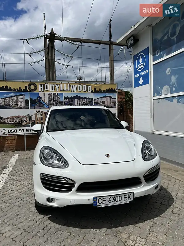 Внедорожник / Кроссовер Porsche Cayenne 2013 в 