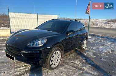 Позашляховик / Кросовер Porsche Cayenne 2012 в 