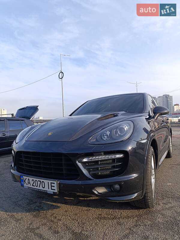 Позашляховик / Кросовер Porsche Cayenne 2013 в Києві
