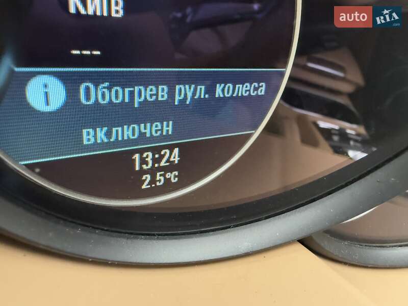 Внедорожник / Кроссовер Porsche Cayenne 2016 в Киеве