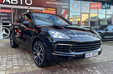 Внедорожник / Кроссовер Porsche Cayenne 2019 в 