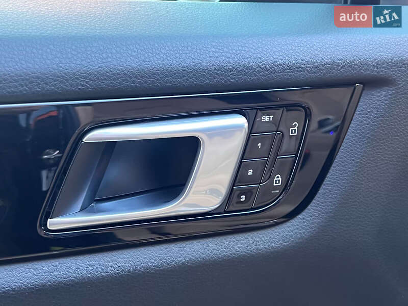 Позашляховик / Кросовер Porsche Cayenne 2019 в Львові