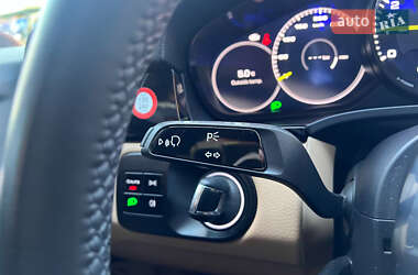 Внедорожник / Кроссовер Porsche Cayenne 2019 в 