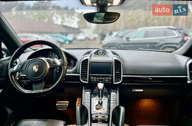 Позашляховик / Кросовер Porsche Cayenne 2011 в 