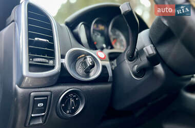 Позашляховик / Кросовер Porsche Cayenne 2011 в 