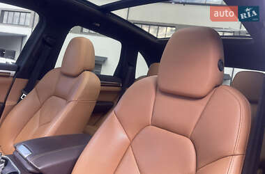 Внедорожник / Кроссовер Porsche Cayenne 2013 в 