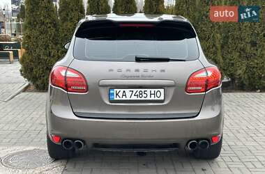 Позашляховик / Кросовер Porsche Cayenne 2012 в Києві