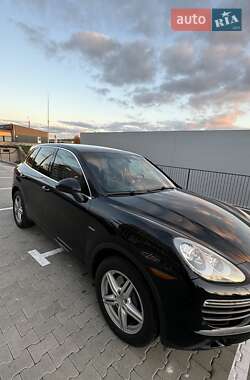 Внедорожник / Кроссовер Porsche Cayenne 2012 в 