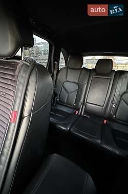 Внедорожник / Кроссовер Porsche Cayenne 2012 в 