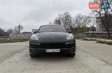 Внедорожник / Кроссовер Porsche Cayenne 2012 в 