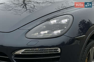 Внедорожник / Кроссовер Porsche Cayenne 2013 в Киеве