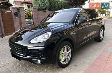 Позашляховик / Кросовер Porsche Cayenne 2015 в Одесі