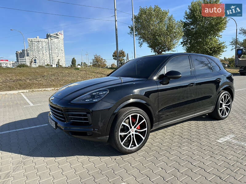 Позашляховик / Кросовер Porsche Cayenne 2019 в Києві