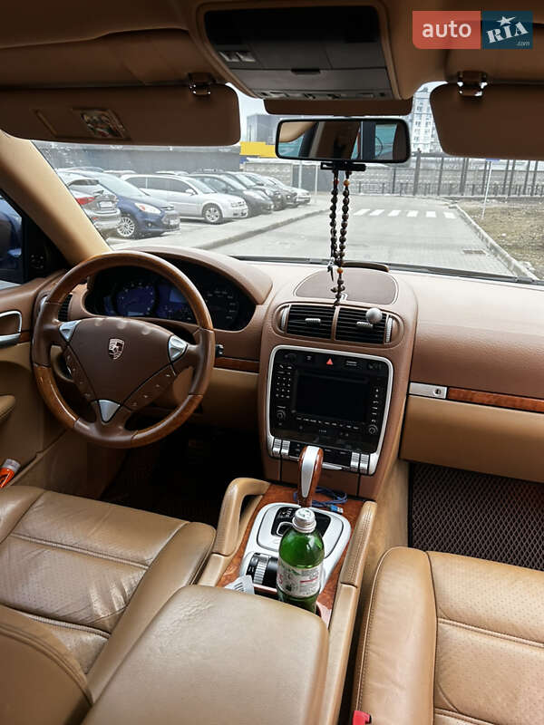 Внедорожник / Кроссовер Porsche Cayenne 2006 в Крюковщине