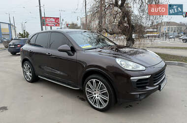 Внедорожник / Кроссовер Porsche Cayenne 2014 в 