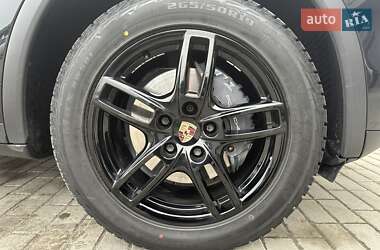 Внедорожник / Кроссовер Porsche Cayenne 2013 в 