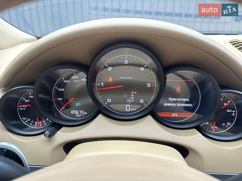 Внедорожник / Кроссовер Porsche Cayenne 2013 в Мукачево