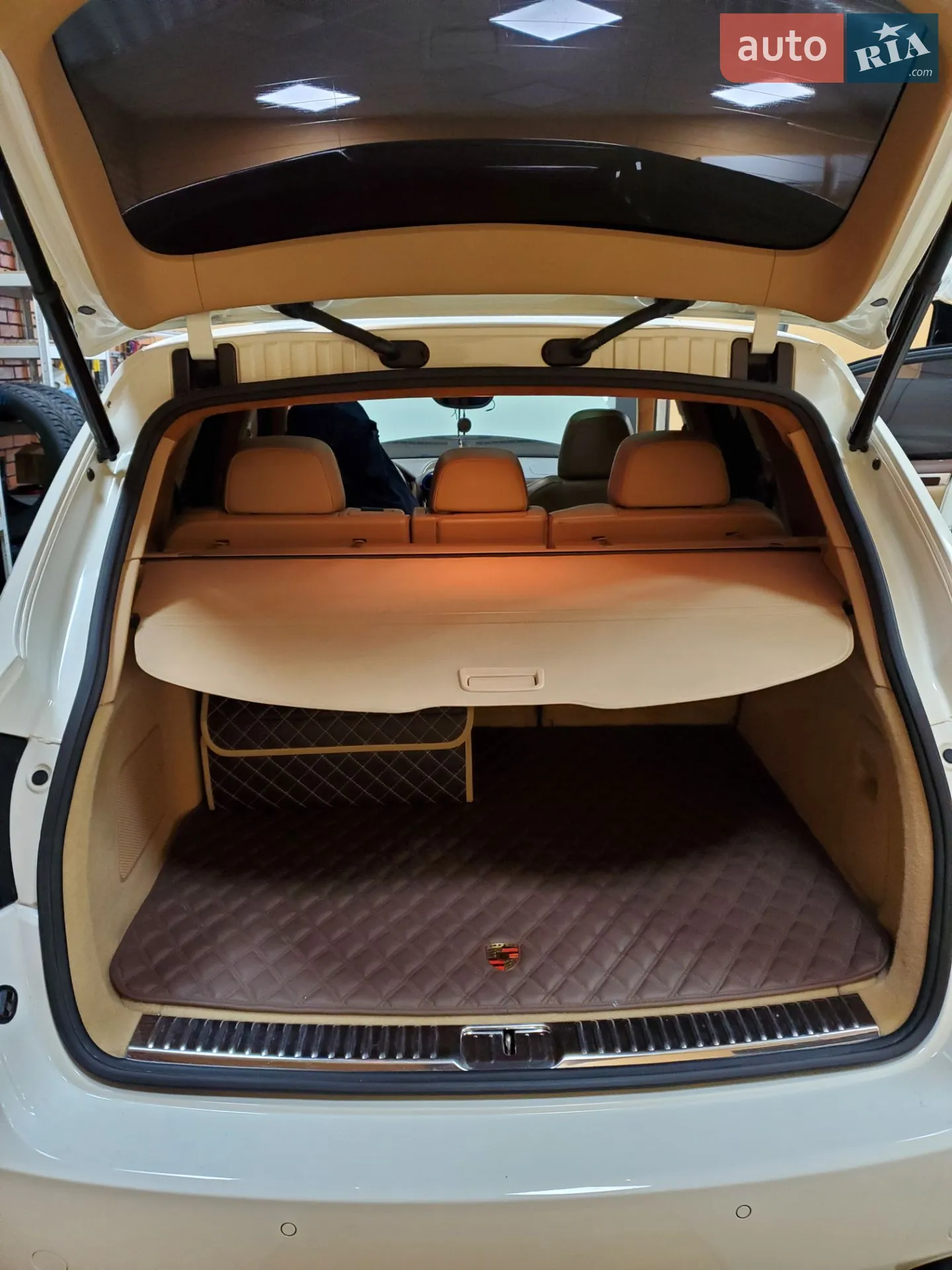 2011 Porsche Cayenne - мініатюра 11